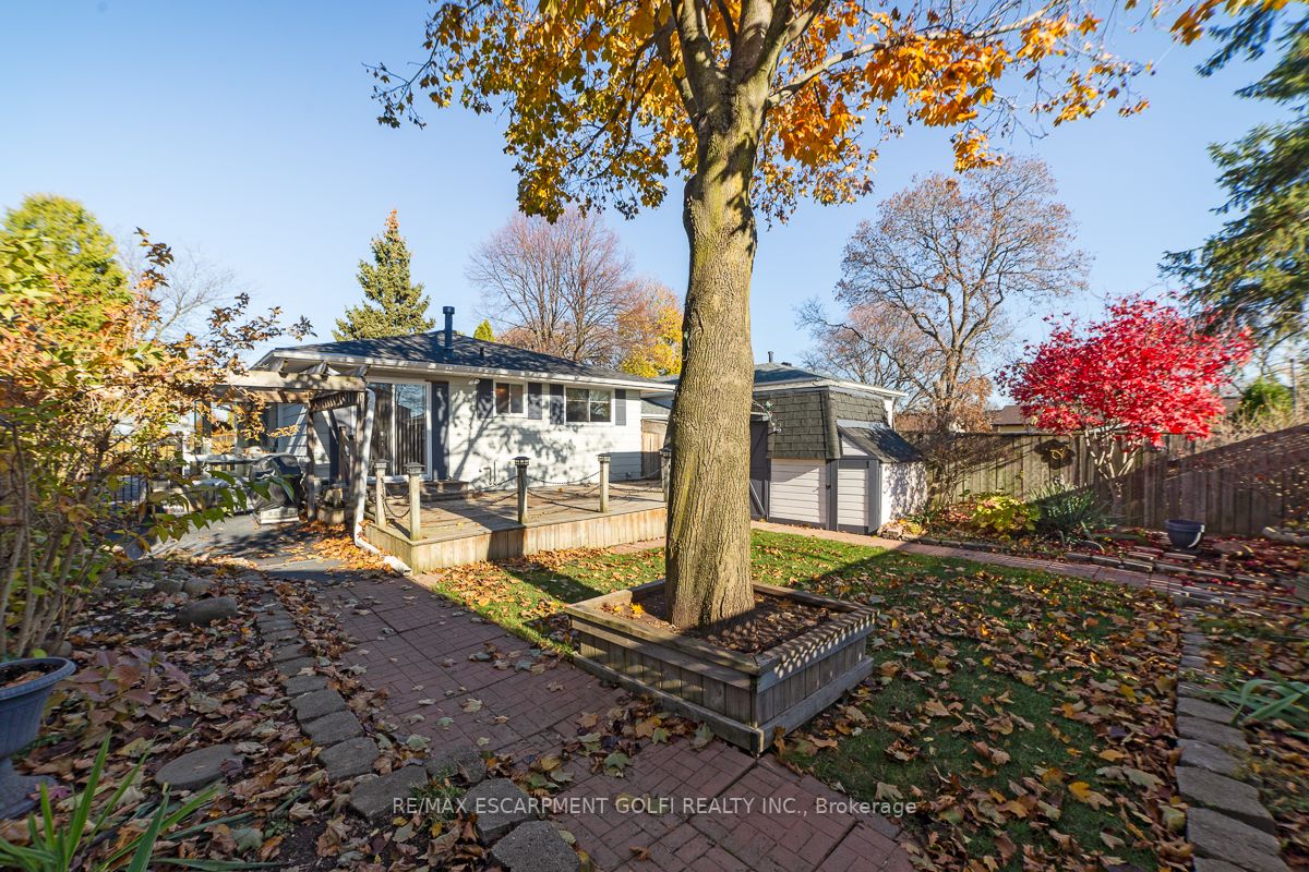 185 Bonaventure Dr