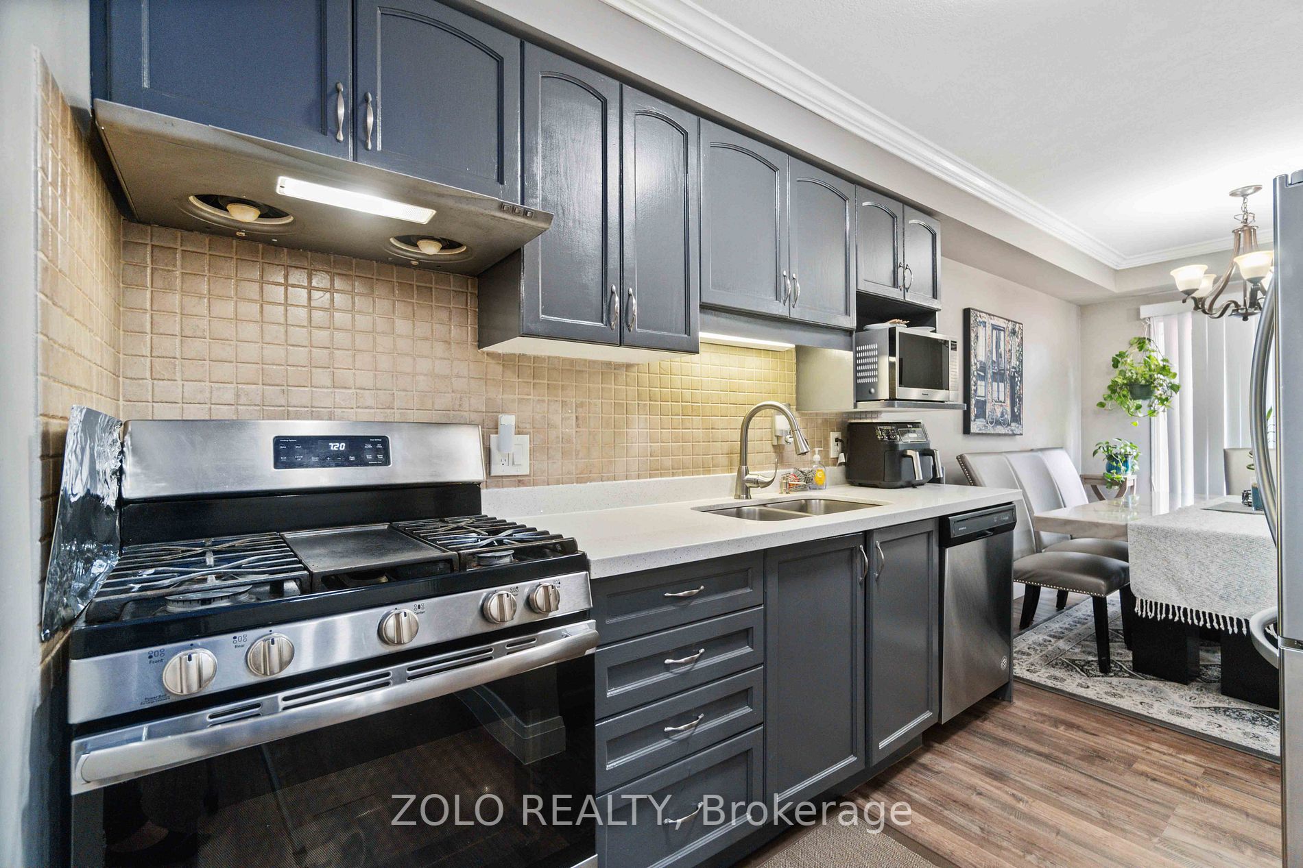 1523 Upper Gage Ave, #3