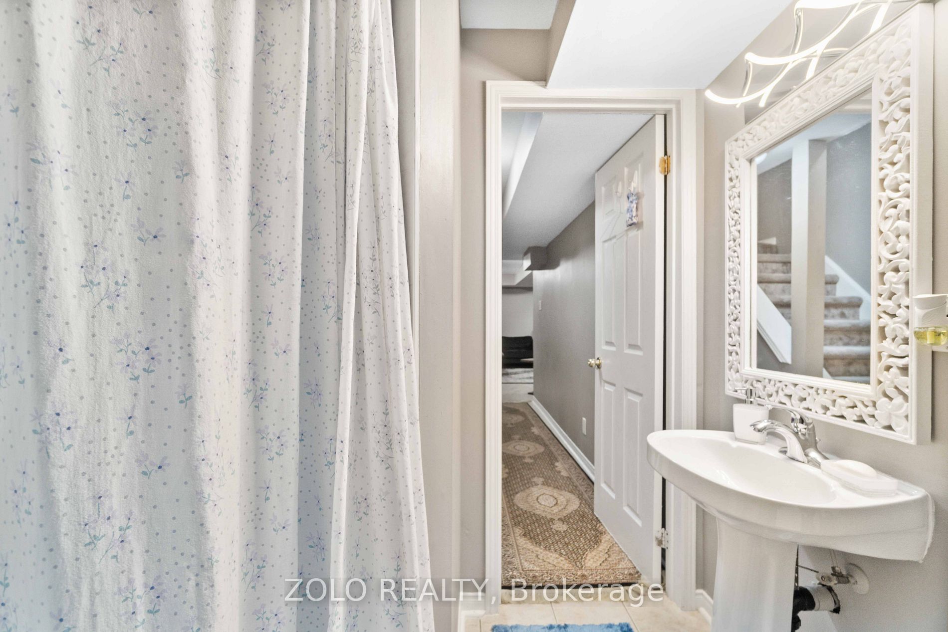 1523 Upper Gage Ave, #3