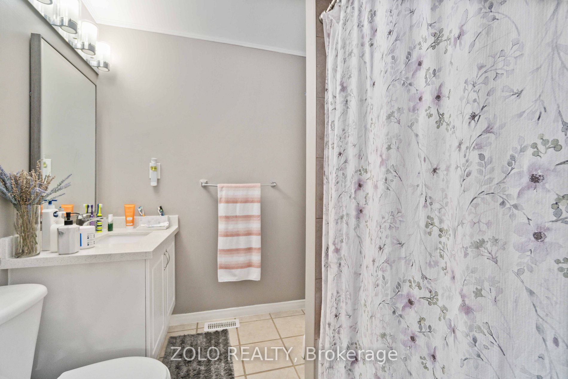 1523 Upper Gage Ave, #3