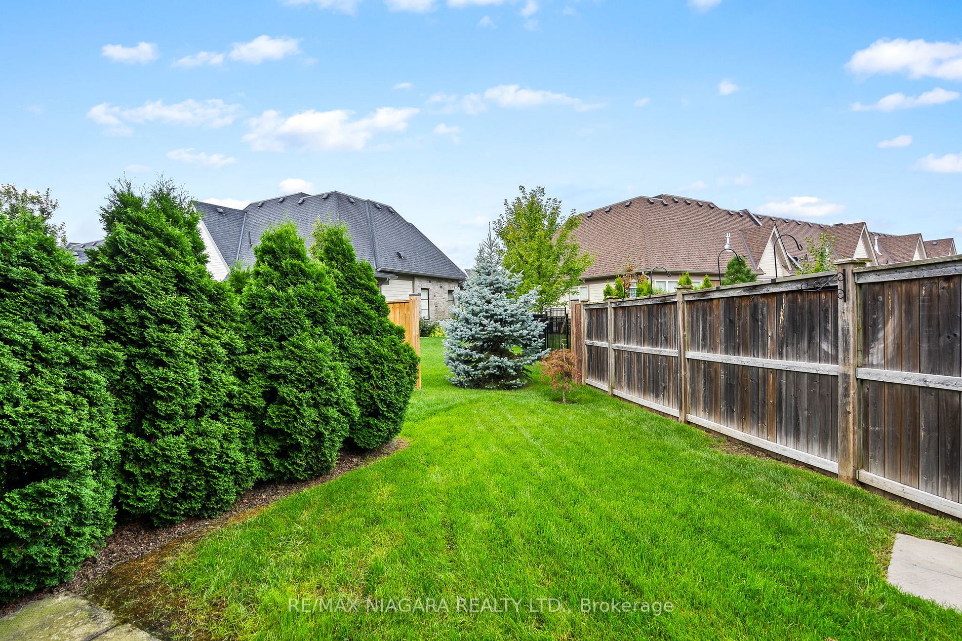 993 Pelham Rd
