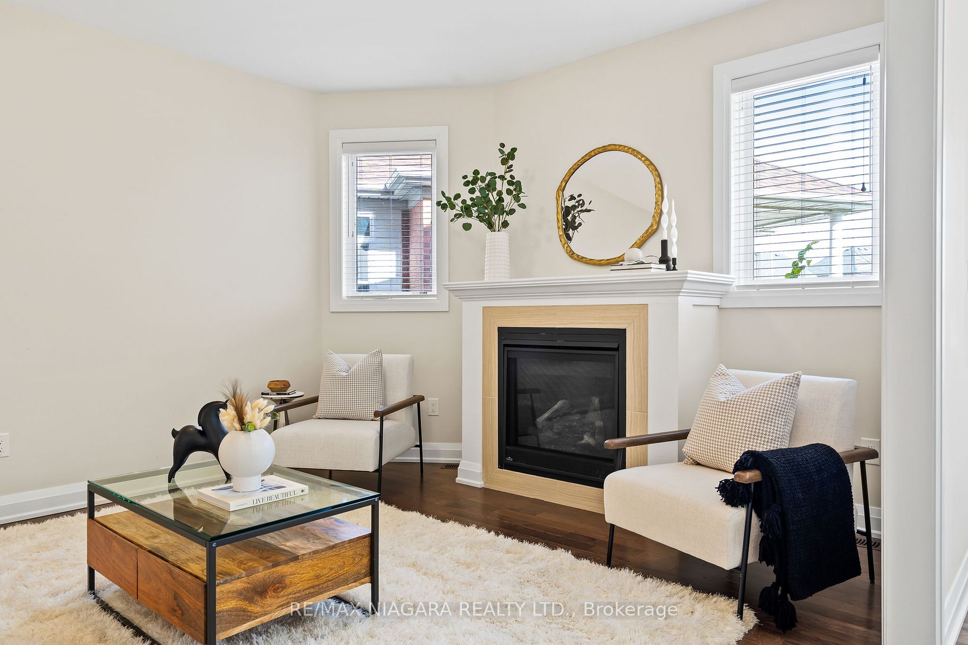 993 Pelham Rd