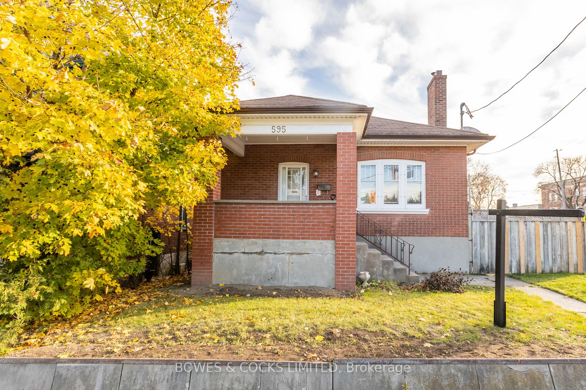 595 Sherbrooke St