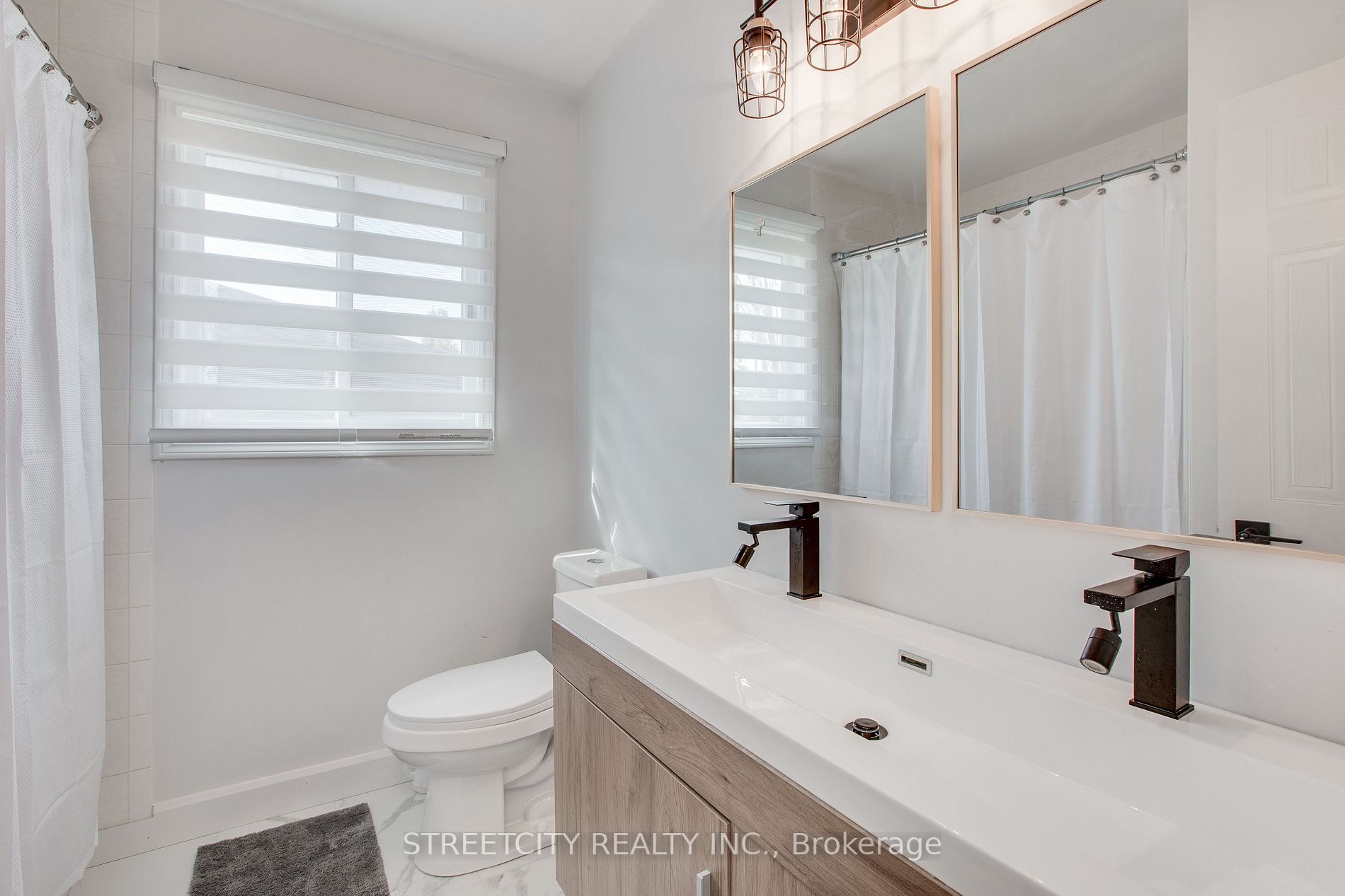 433 Ambleside Dr
