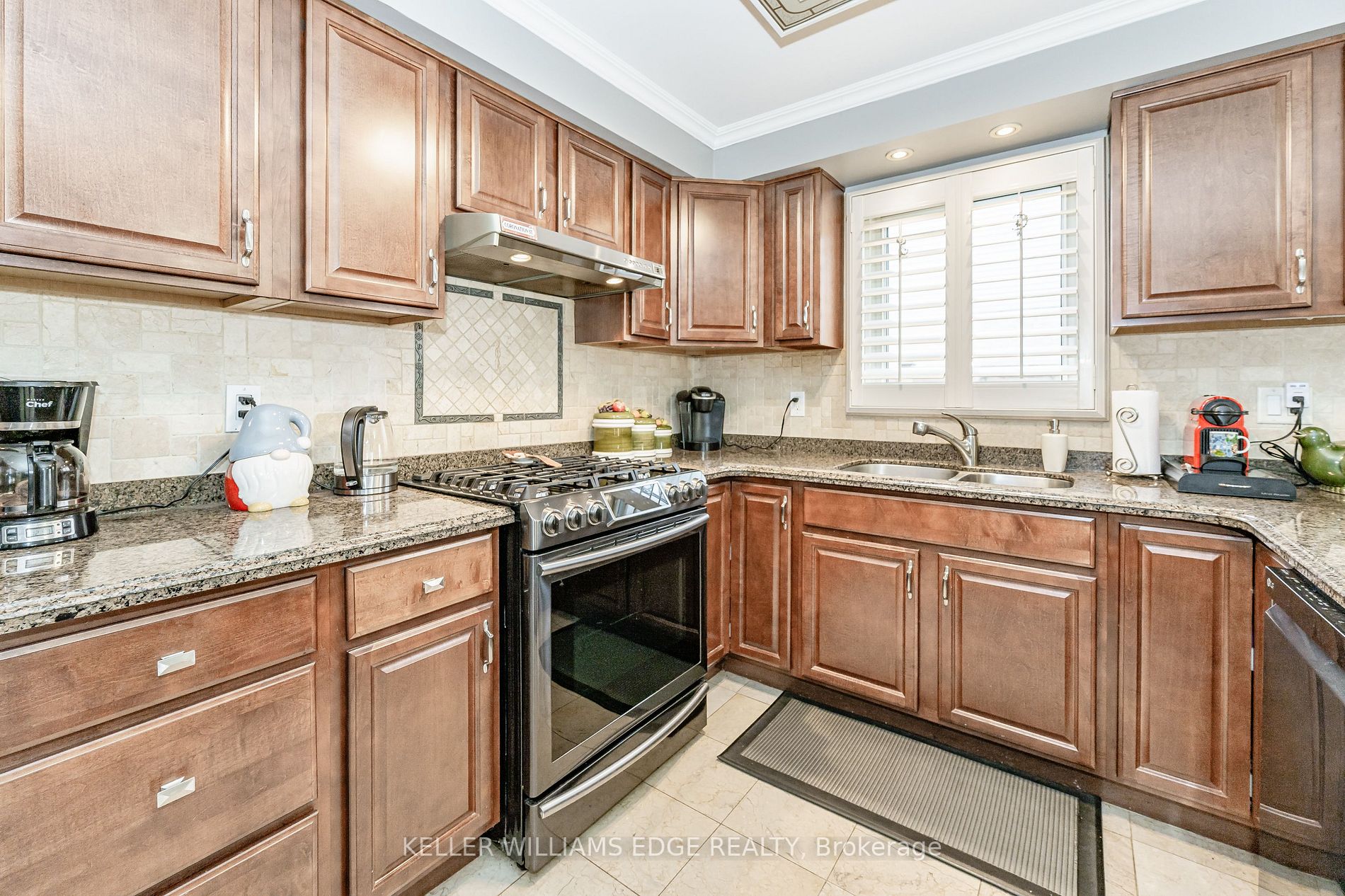 79 Parkplaza Dr