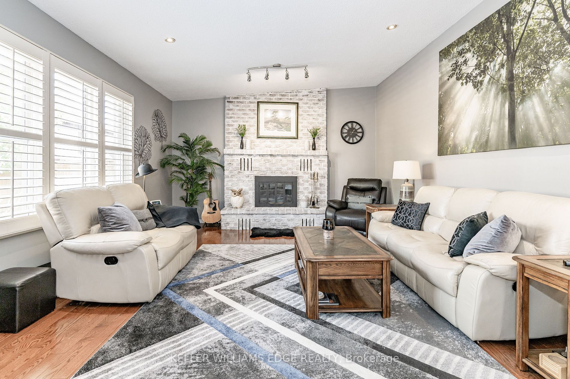 79 Parkplaza Dr