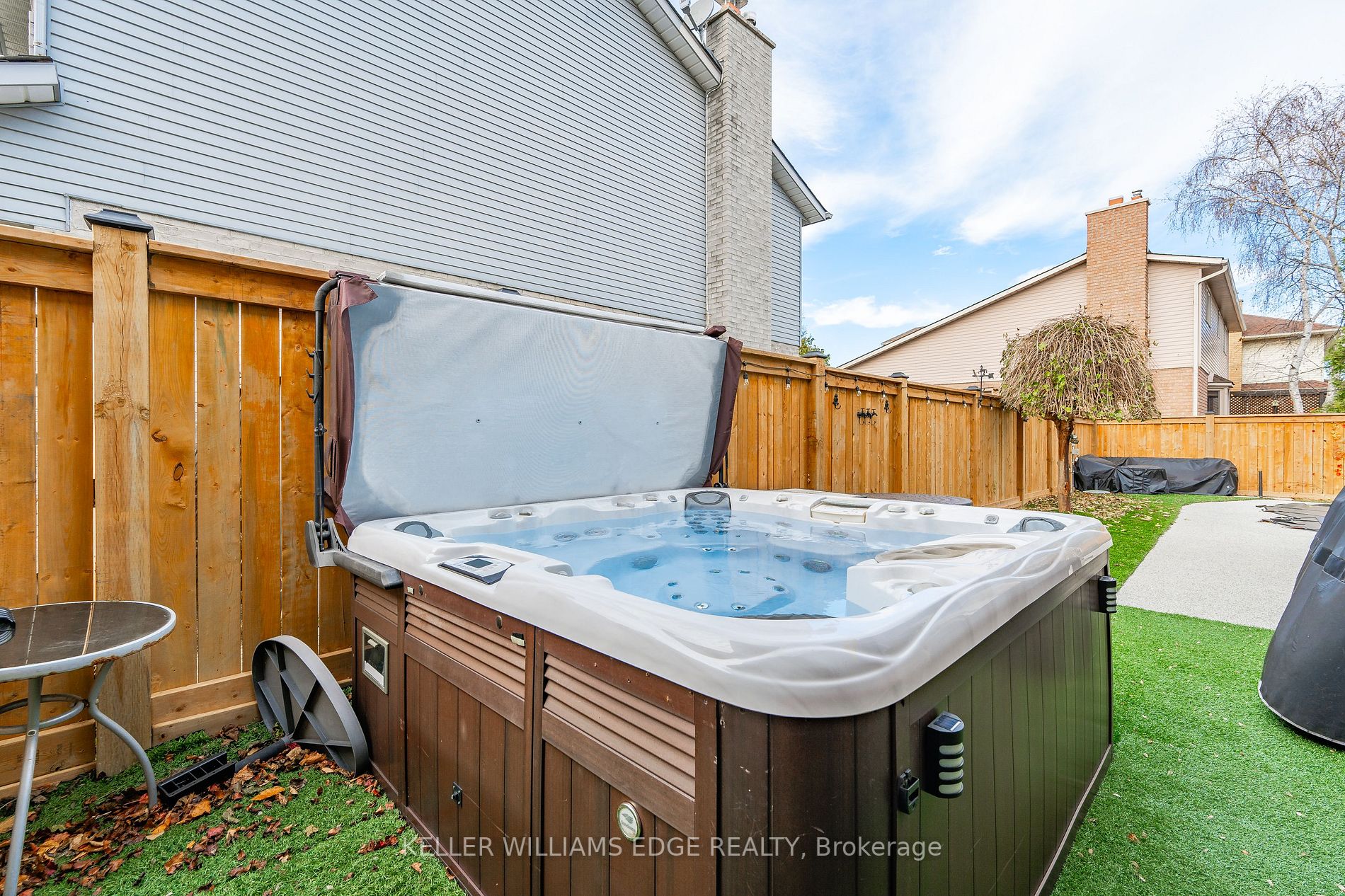 79 Parkplaza Dr