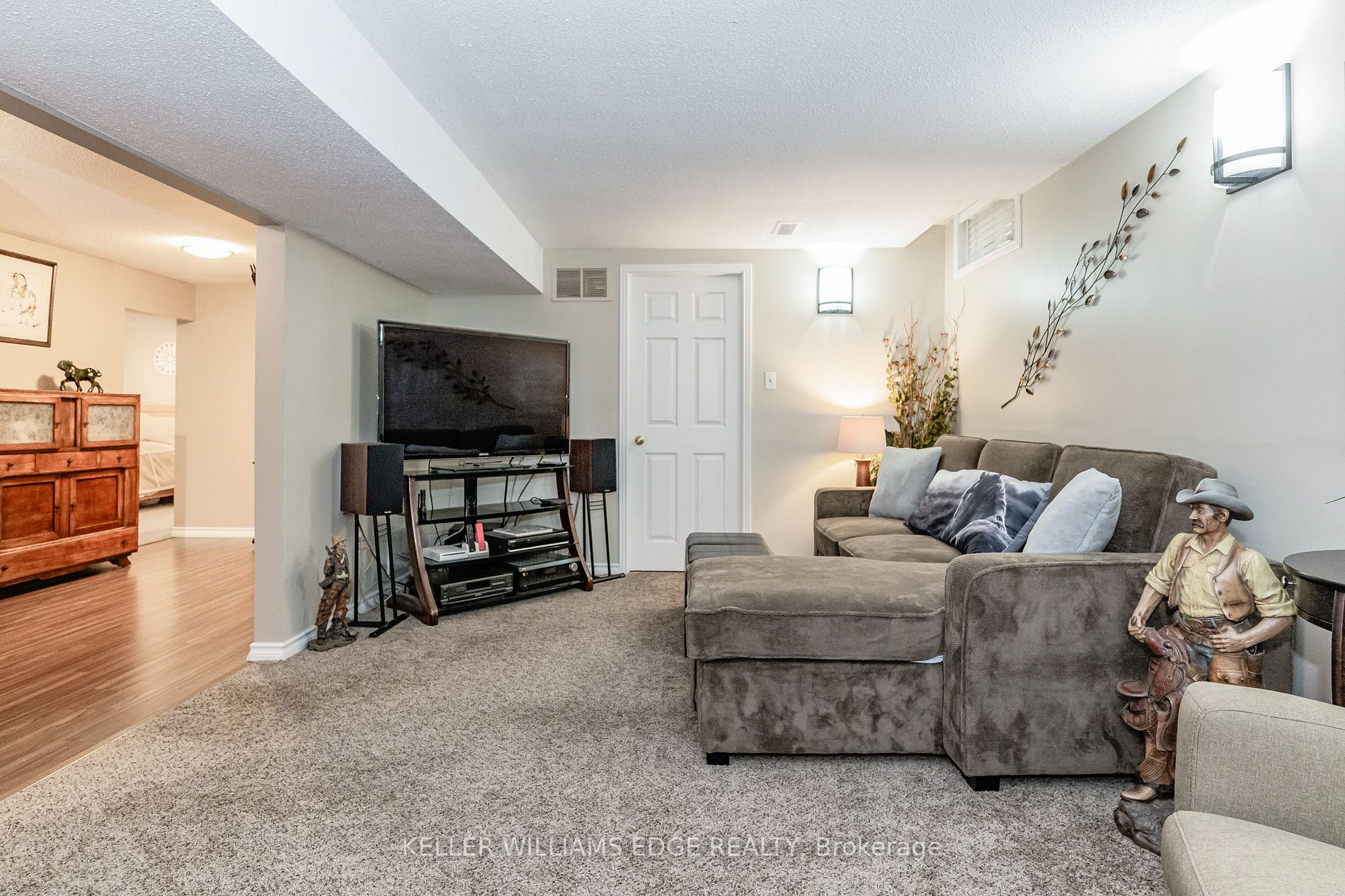 79 Parkplaza Dr