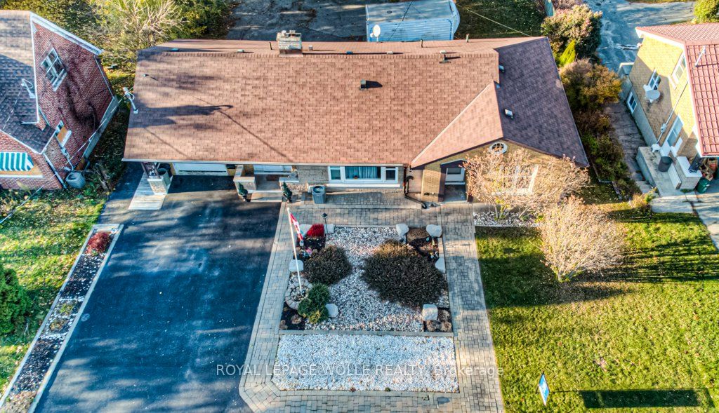230 Highland Rd W