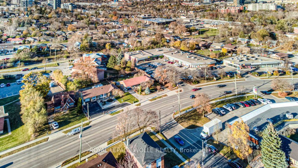 230 Highland Rd W