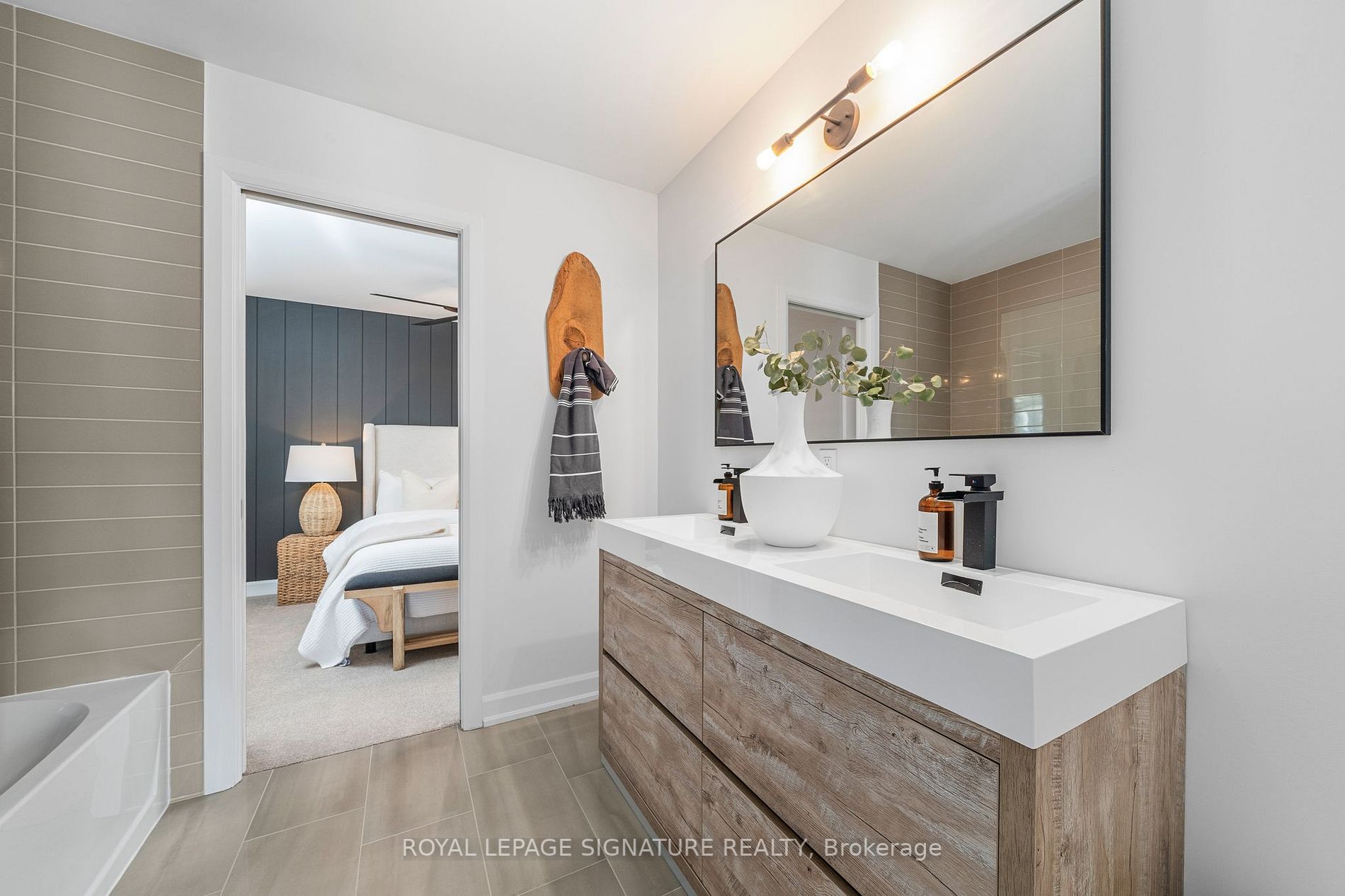 619 Lemay Grve