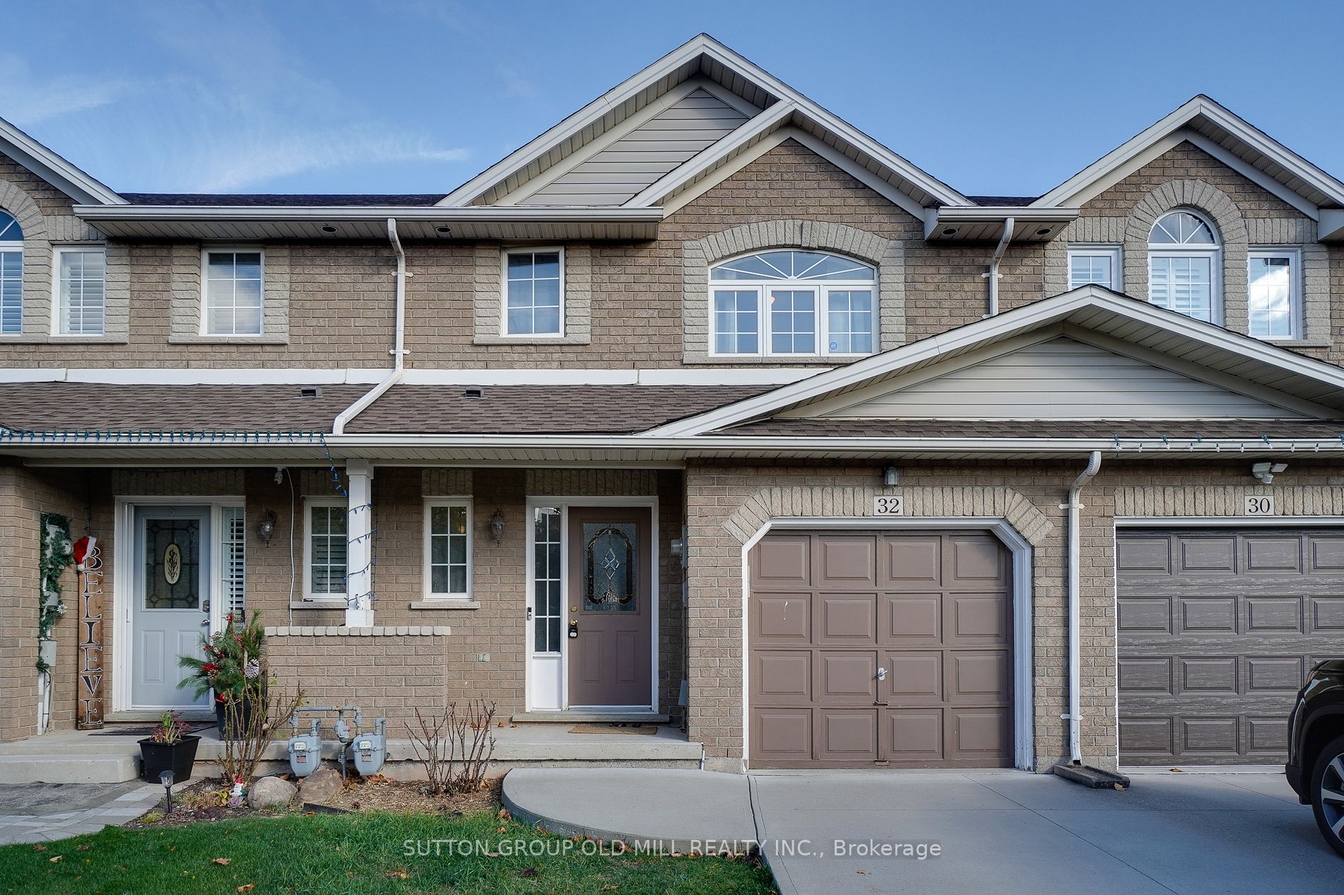 32 Magnolia Cres