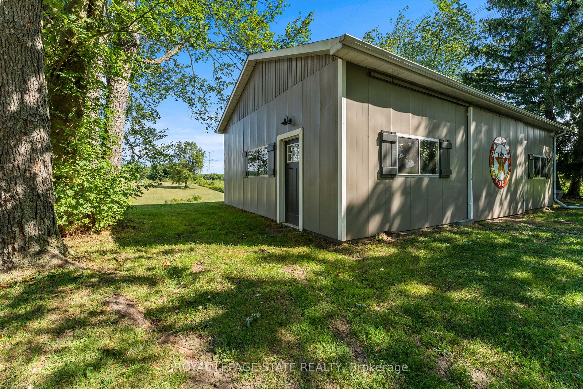 2457 Governor's Rd