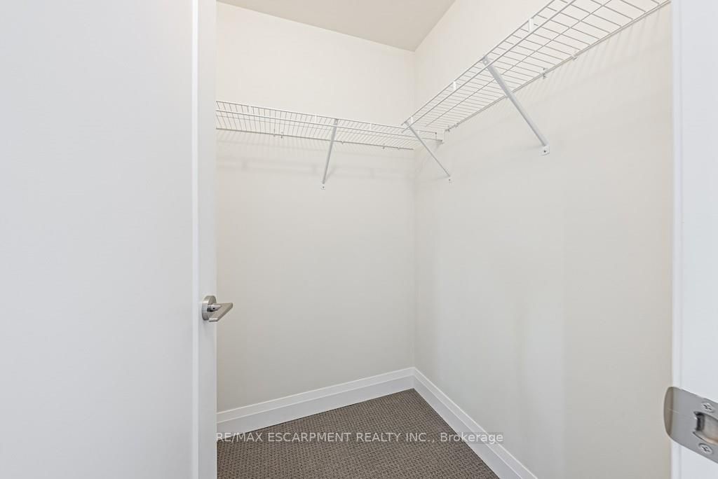 16 Concord Pl, #Ph613