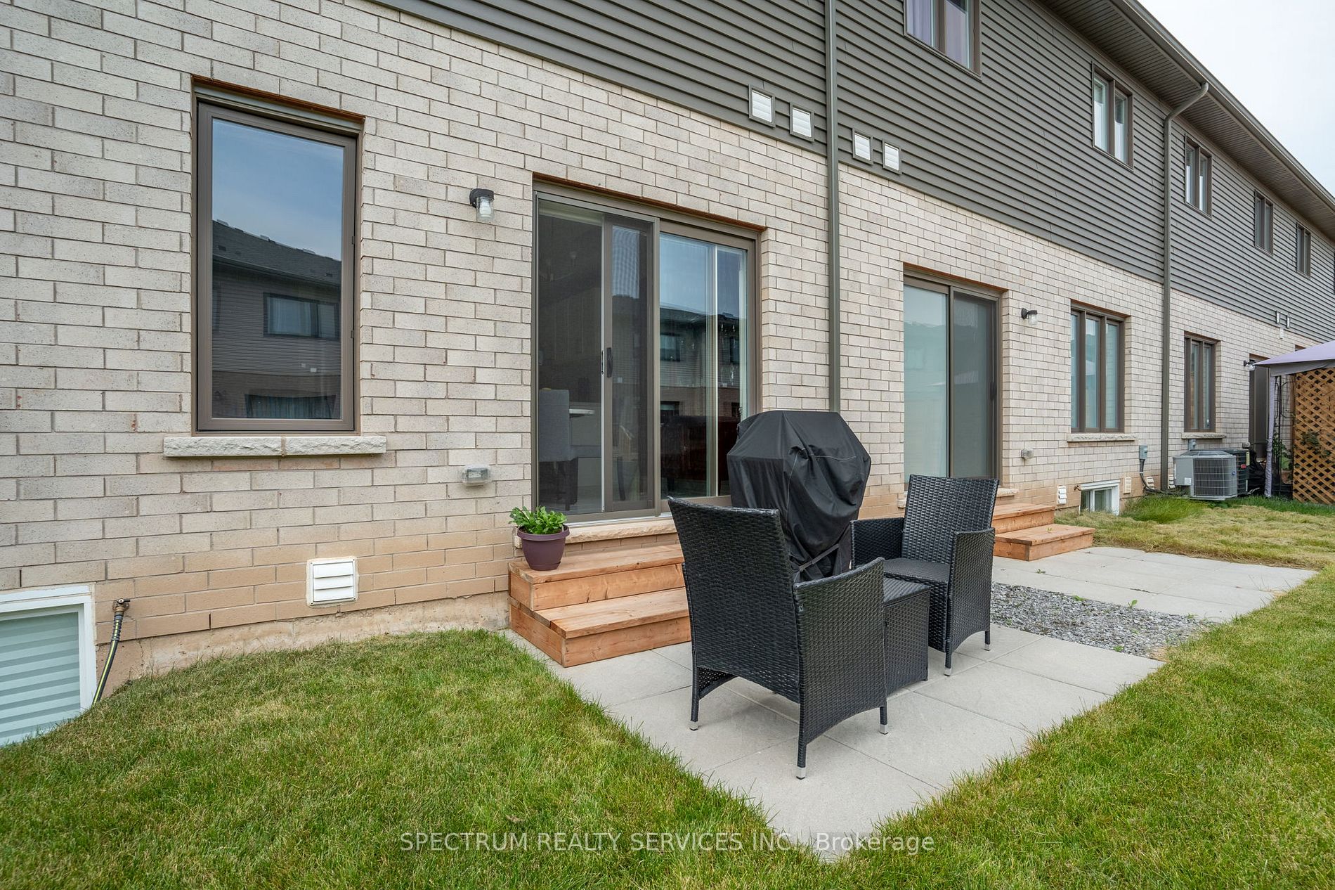 7404 Matteo Dr