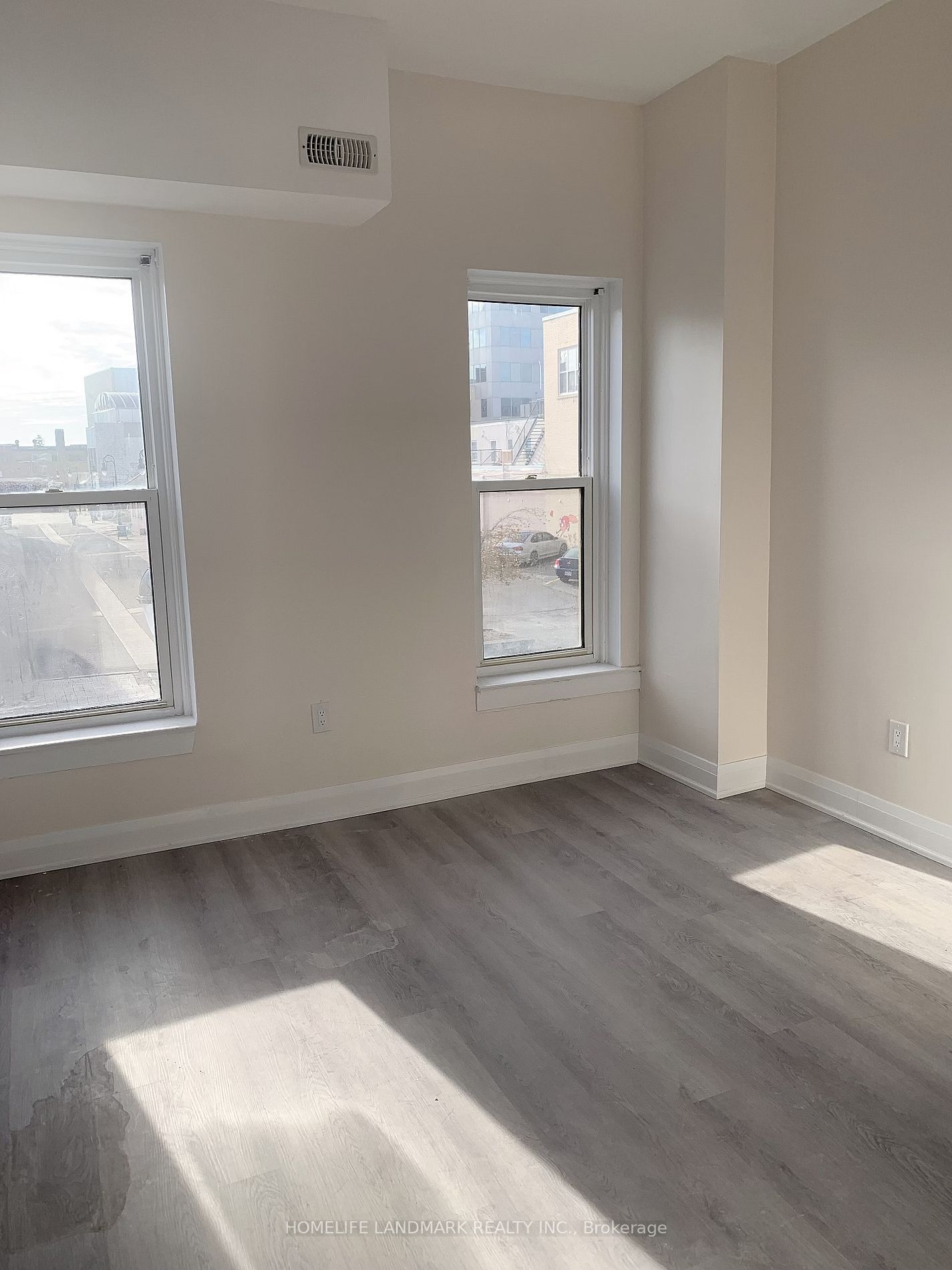 24 James St, #201