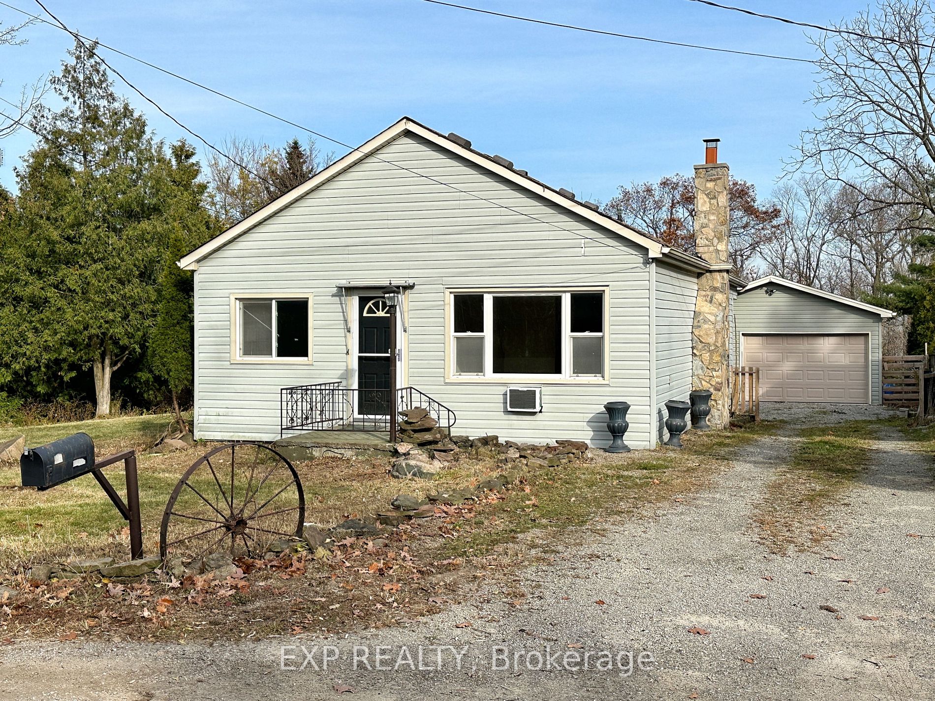 49 Ridge Rd E