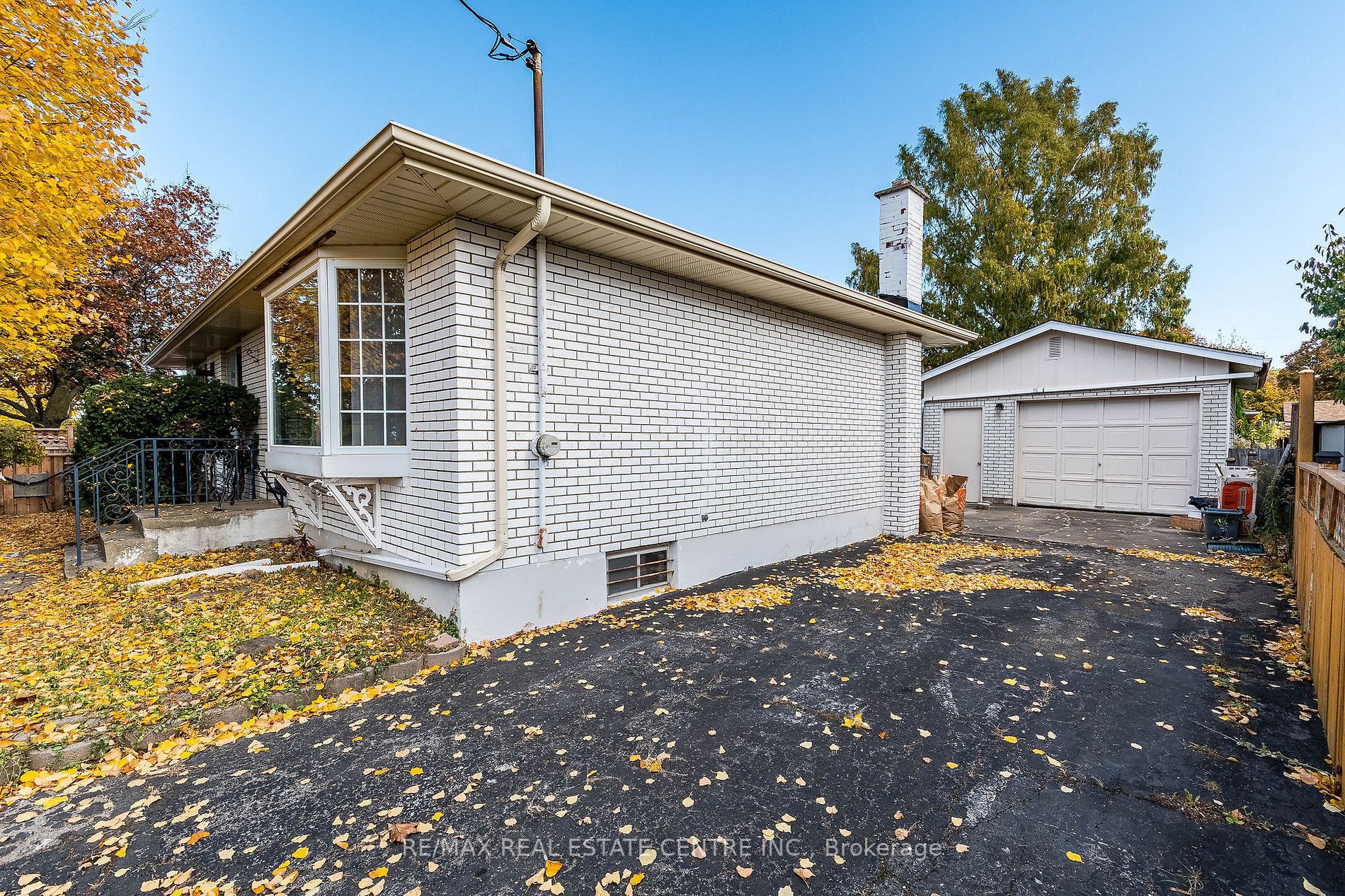 496 Bunting Rd