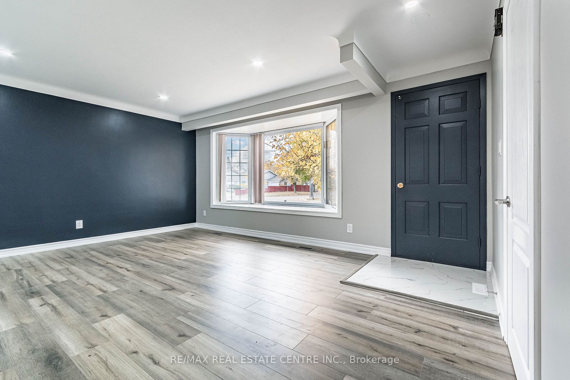 496 Bunting Rd