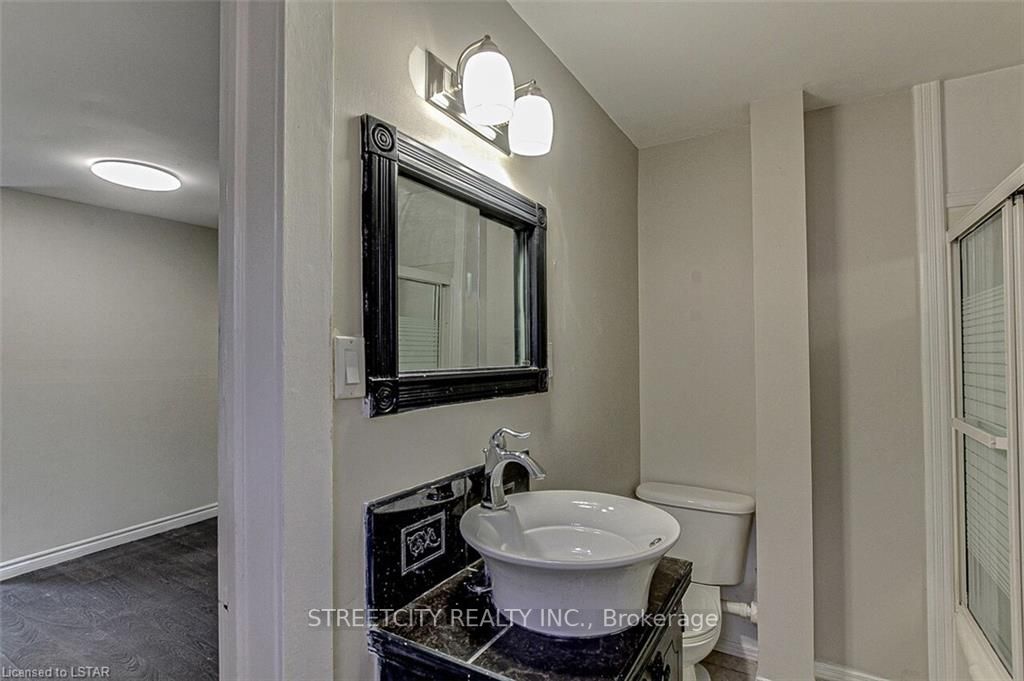 106 High St, #Main