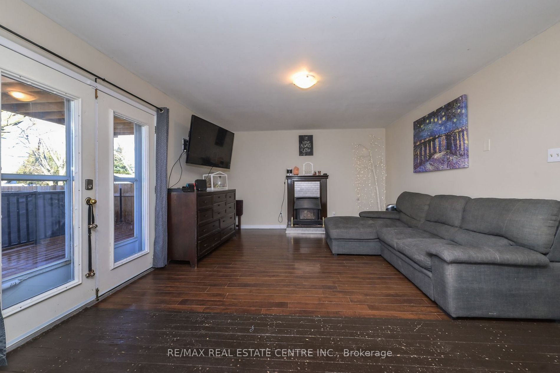 130 Third Ave