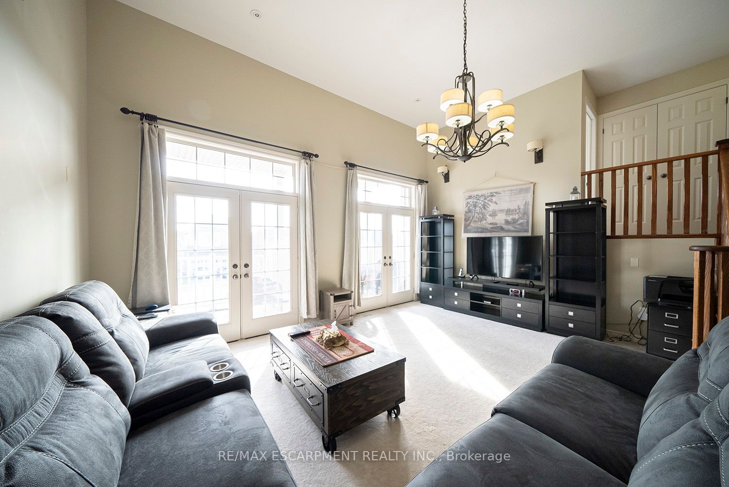 306 Blackburn Dr