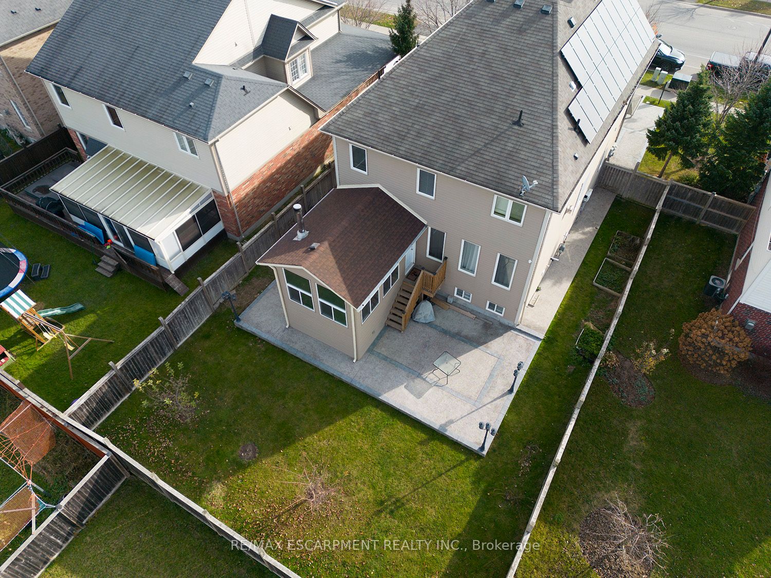 306 Blackburn Dr