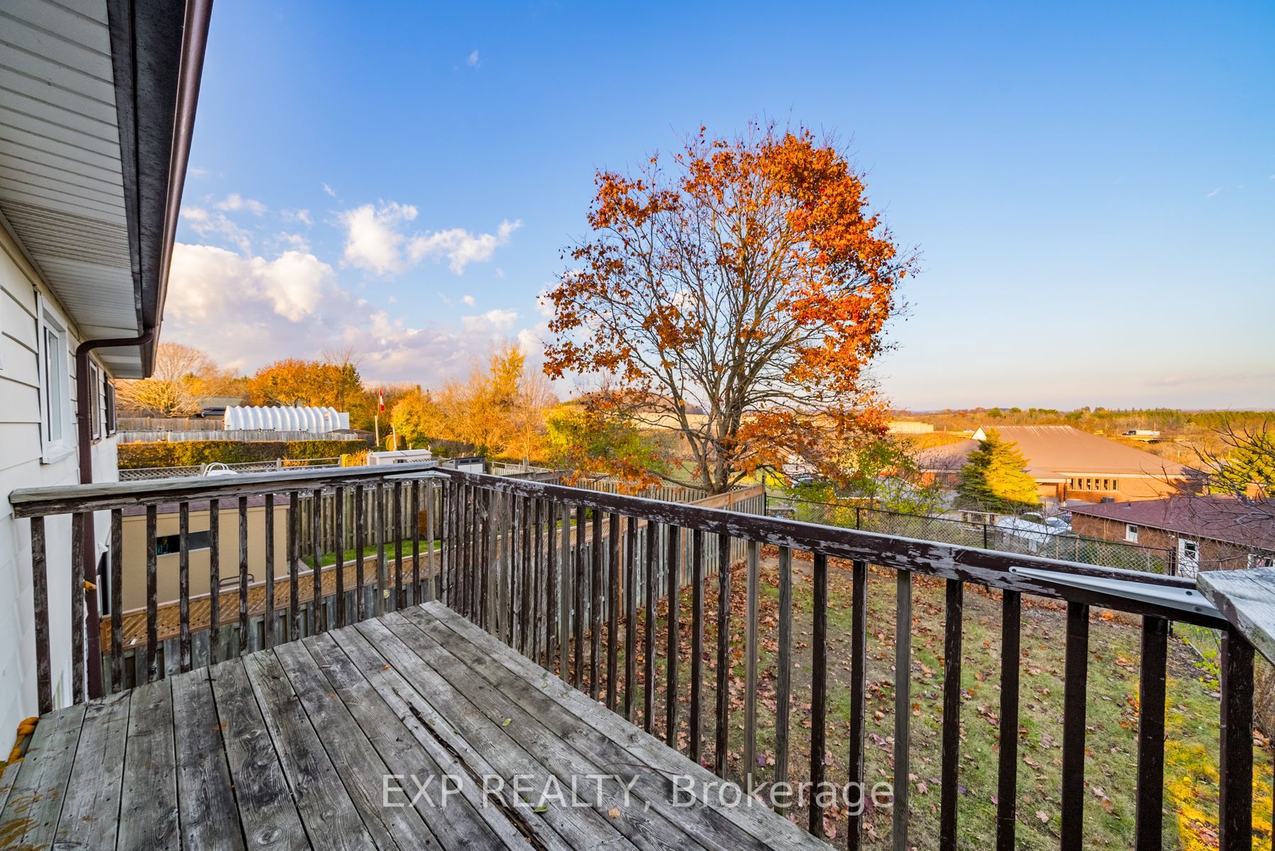 4 Crossley Dr