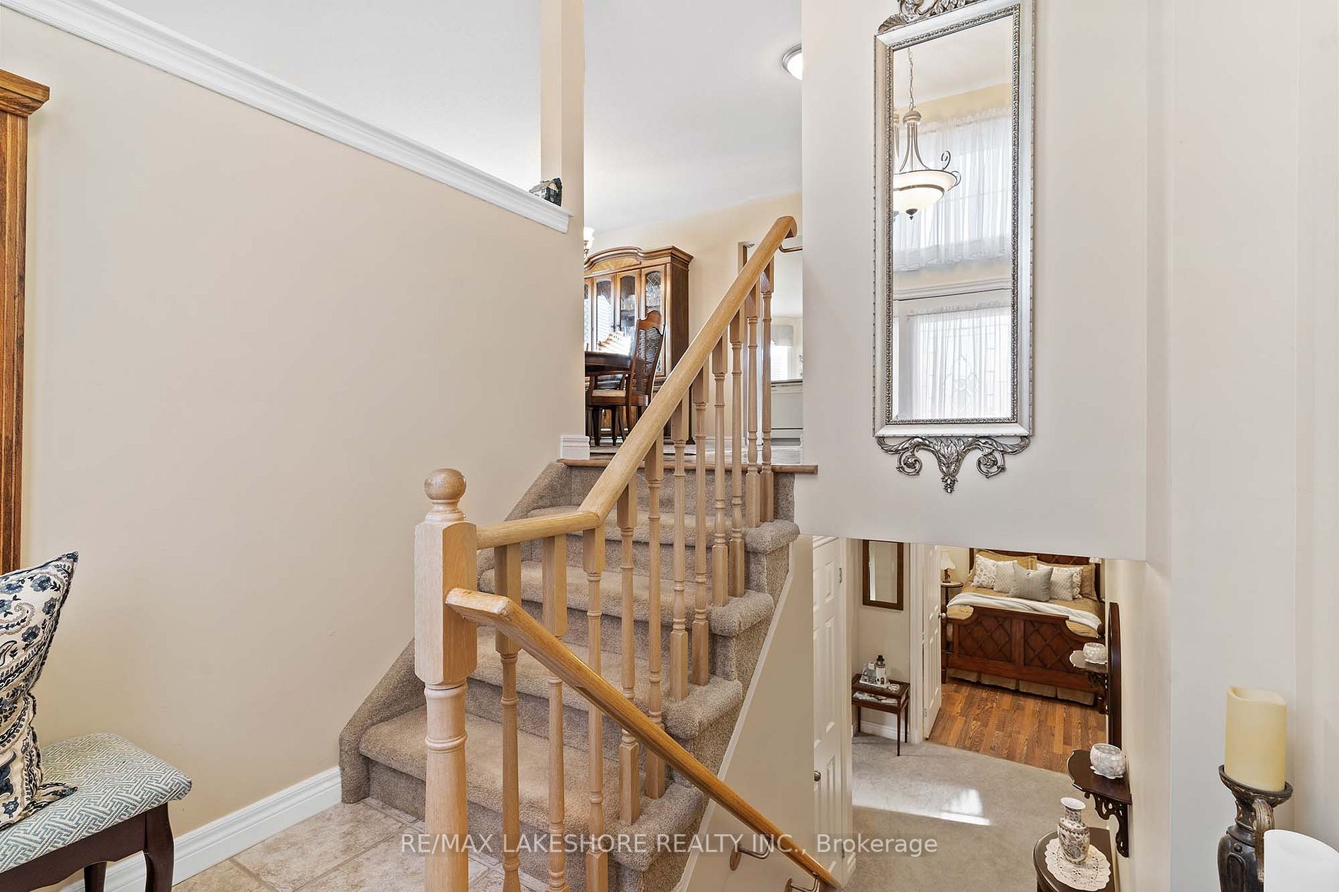 266 Ivey Cres