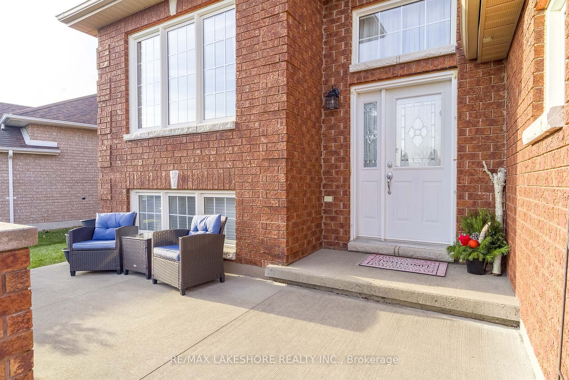 266 Ivey Cres