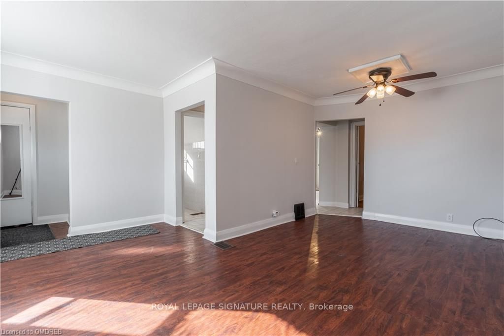 101 Ivon Ave, #Upper