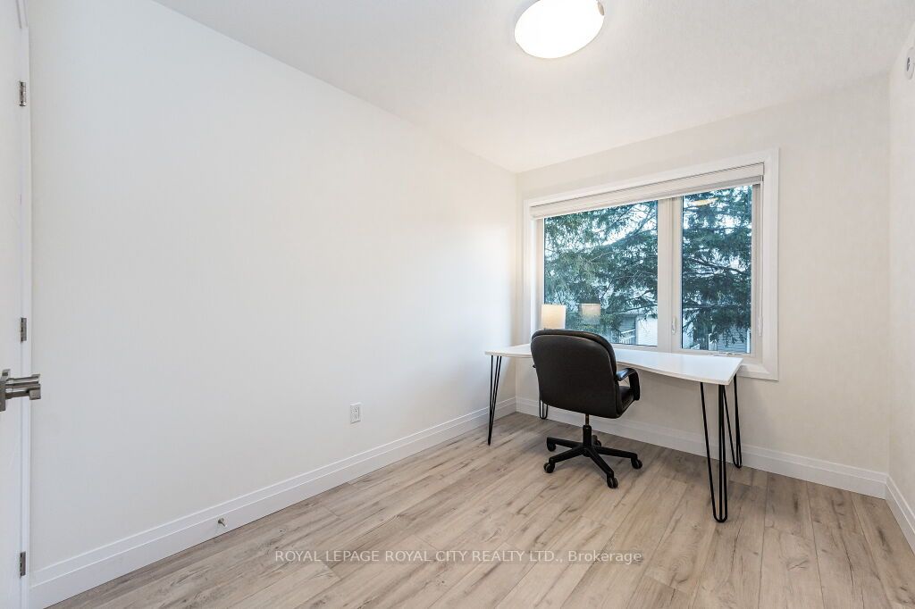 39 Lily Lane, #B