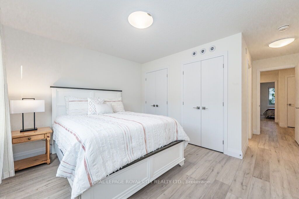 39 Lily Lane, #B