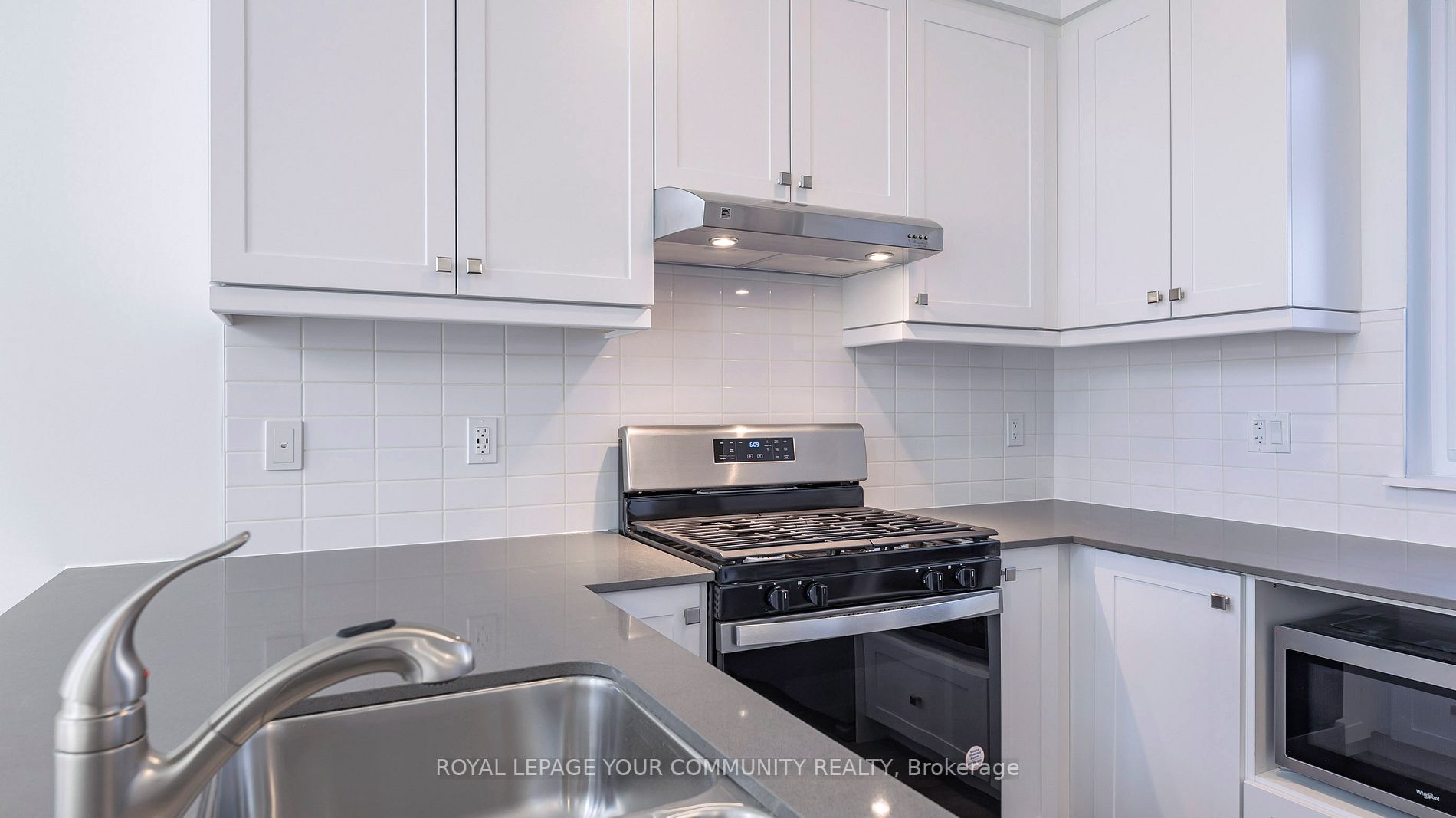 19 West St, #2