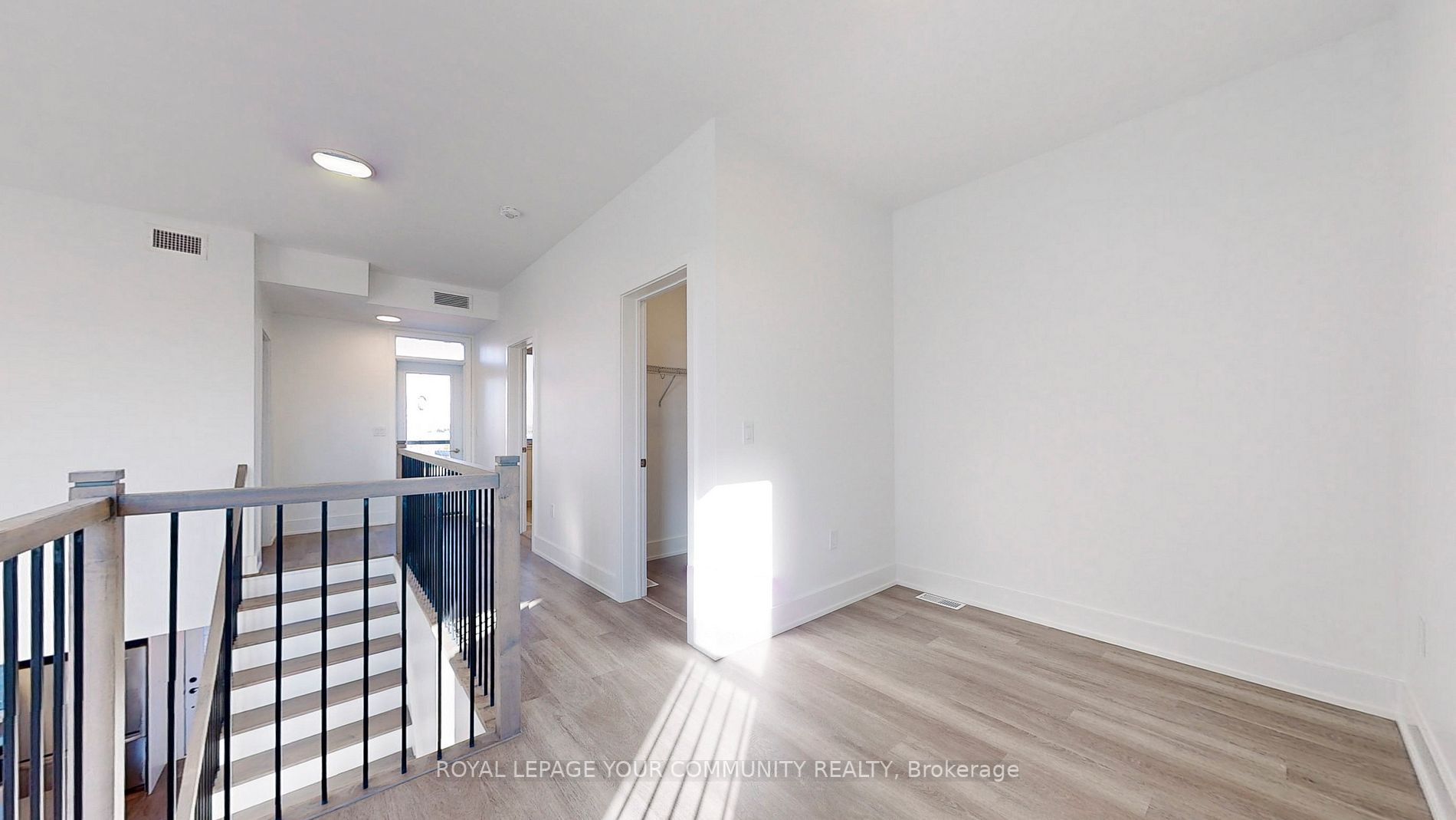 19 West St, #2