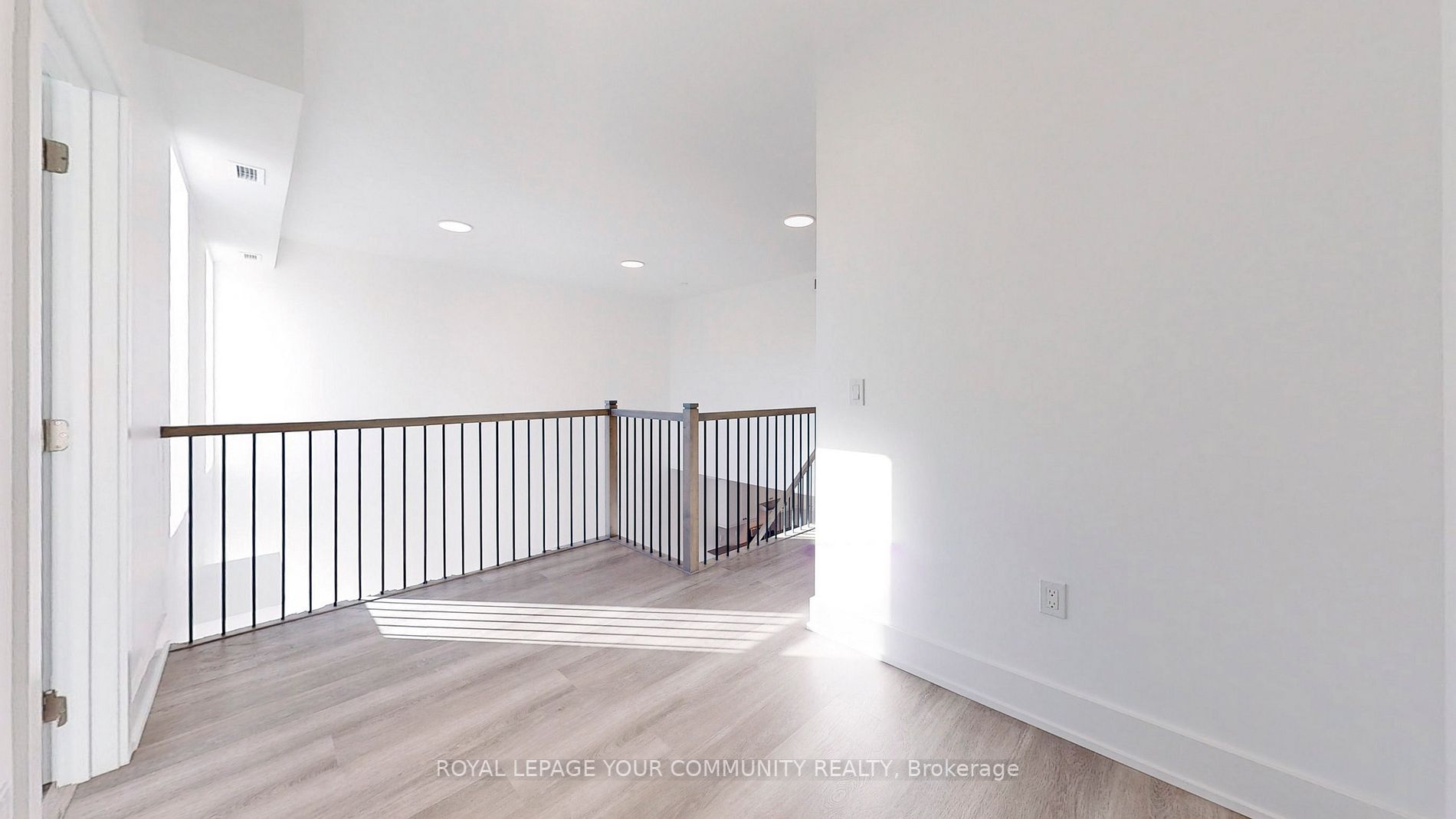 19 West St, #2