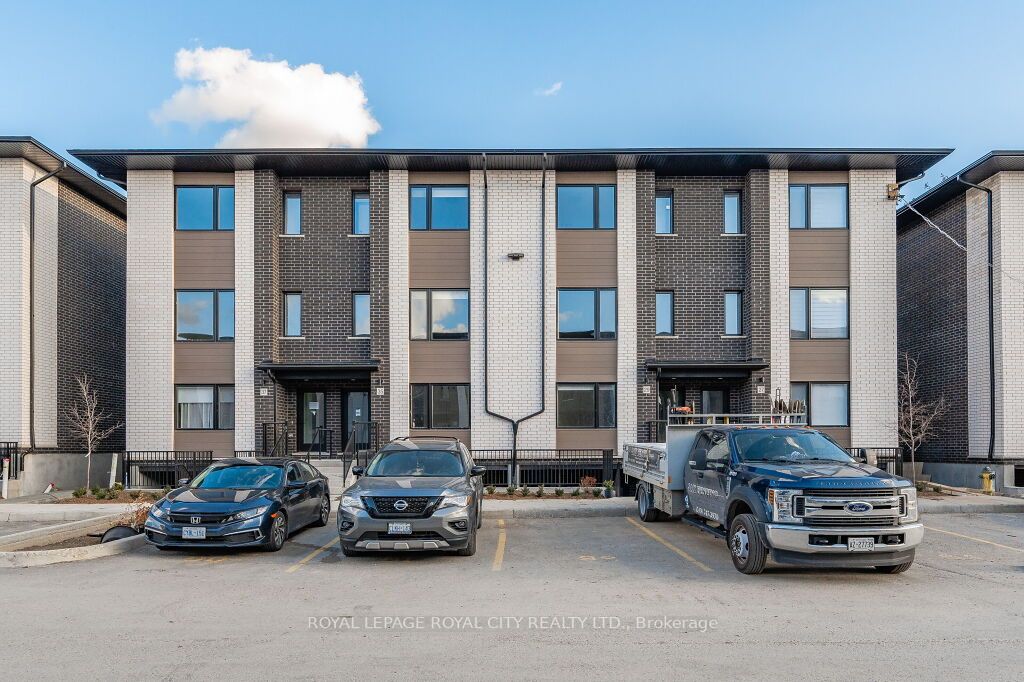 39 Lily Lane, #A