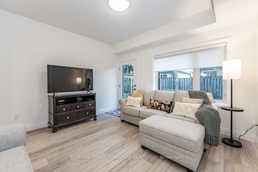 39 Lily Lane, #A