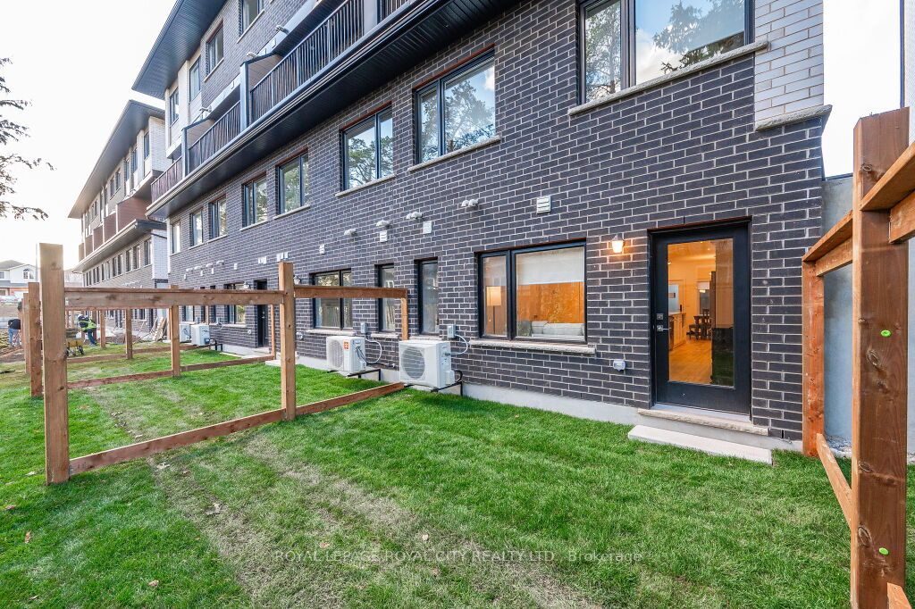 39 Lily Lane, #A