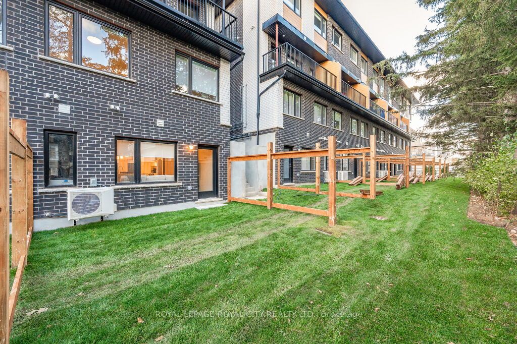 39 Lily Lane, #A