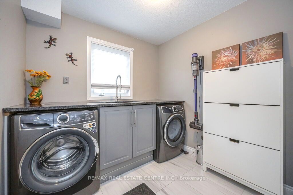 235 Summerfield Dr