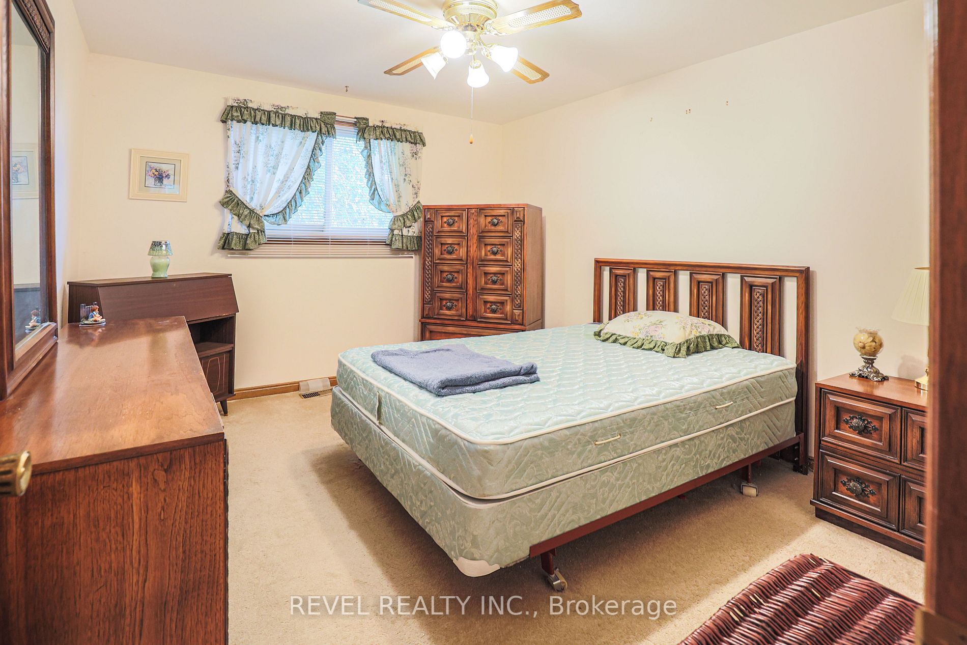 8089 Post Rd