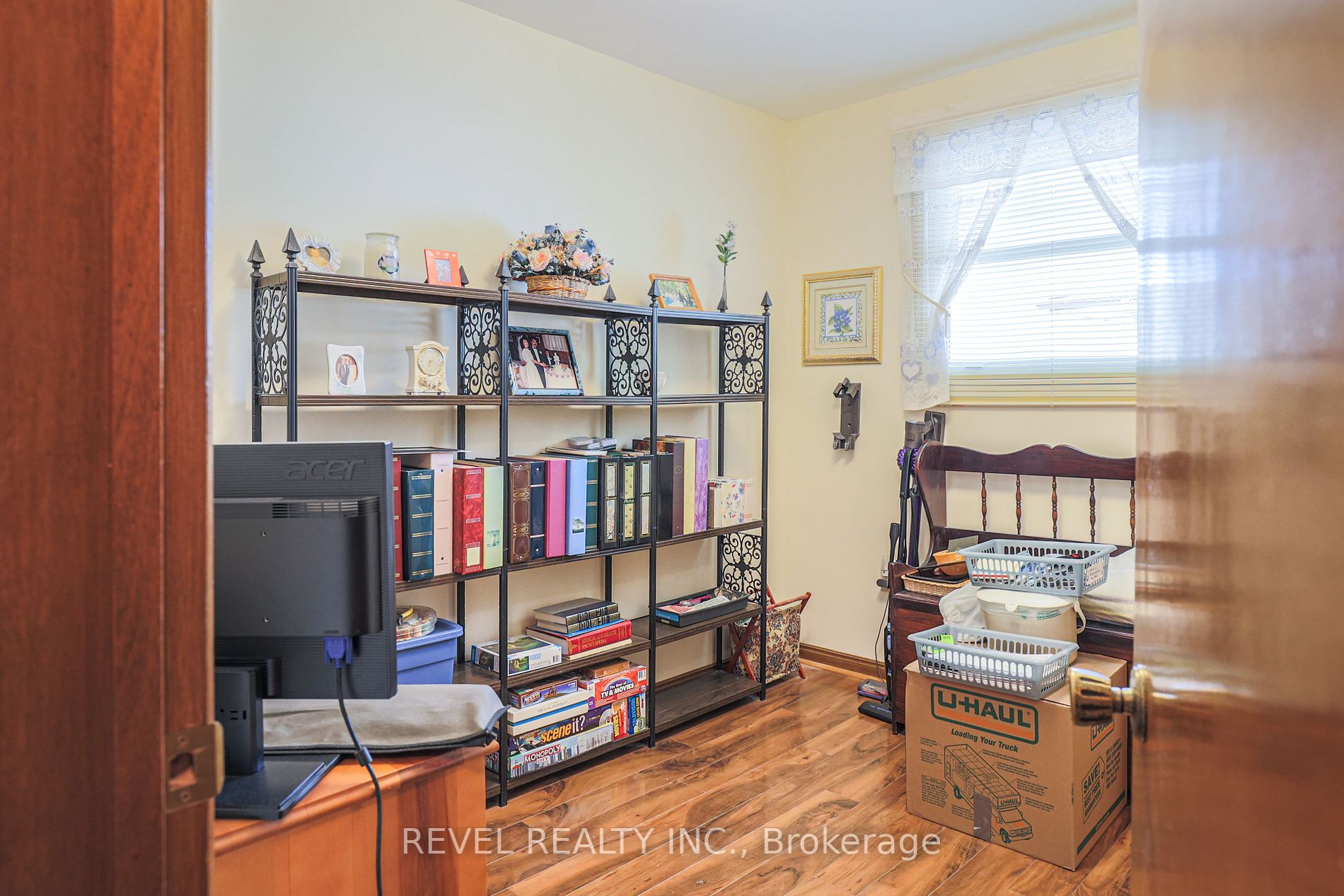 8089 Post Rd