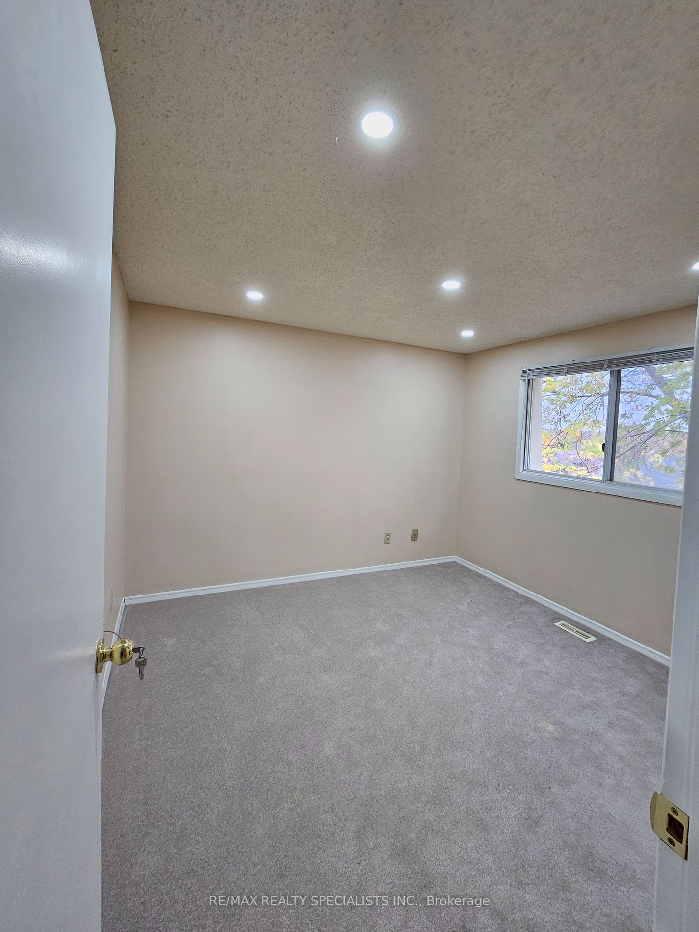 106 Millwood Cres