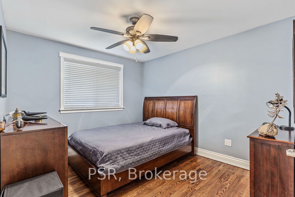 39 Castlefield Dr