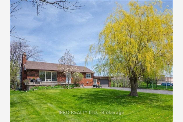 20 Highland West (Upper Rd, Hamilton