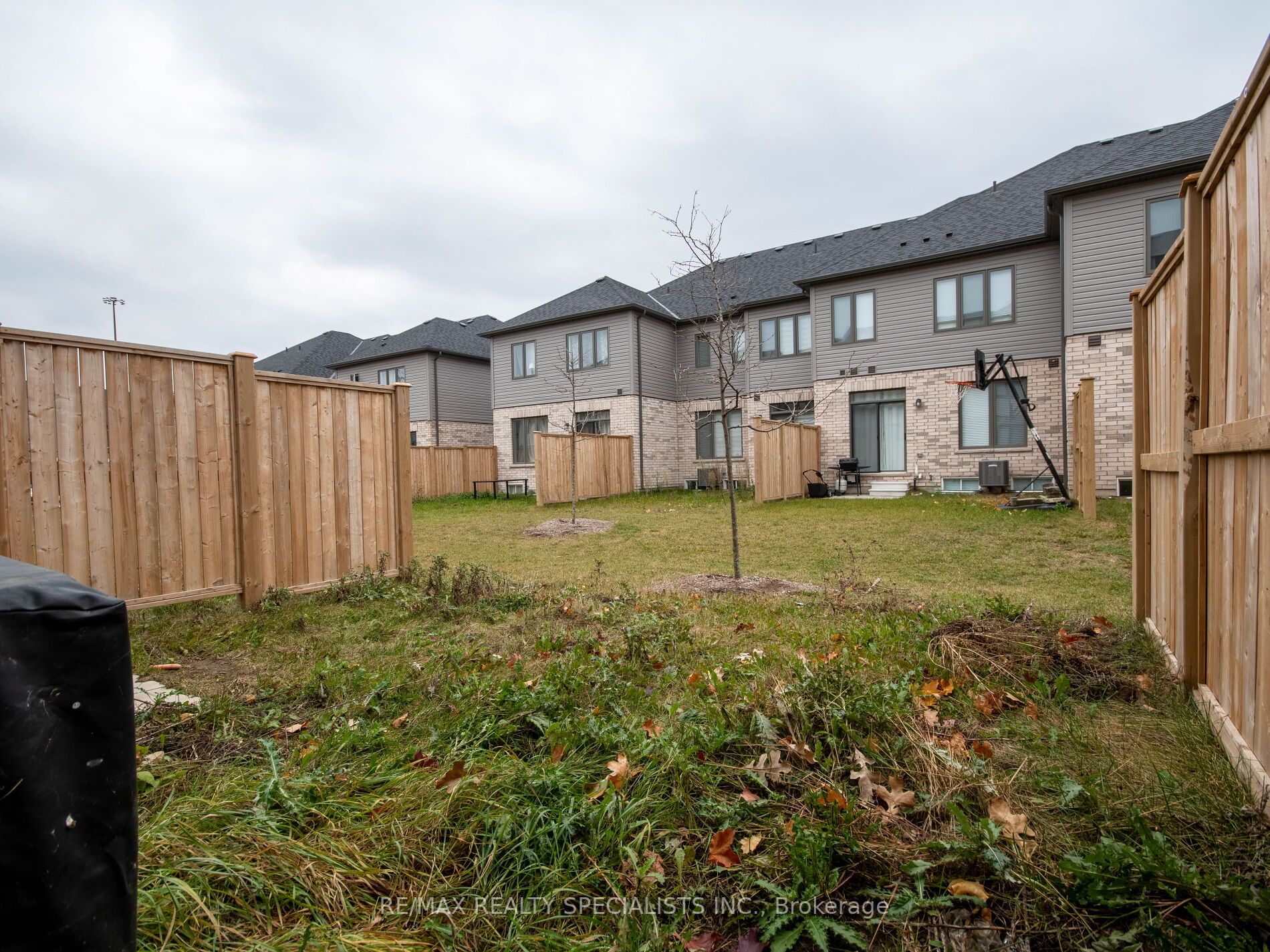 166 Deerpath Dr, #104