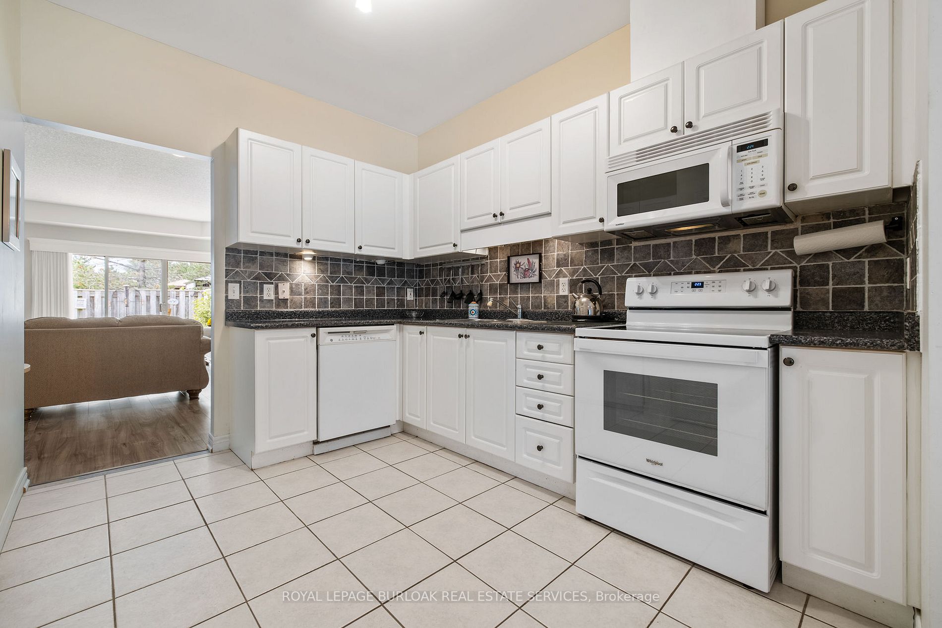98 Southbrook Dr, #5