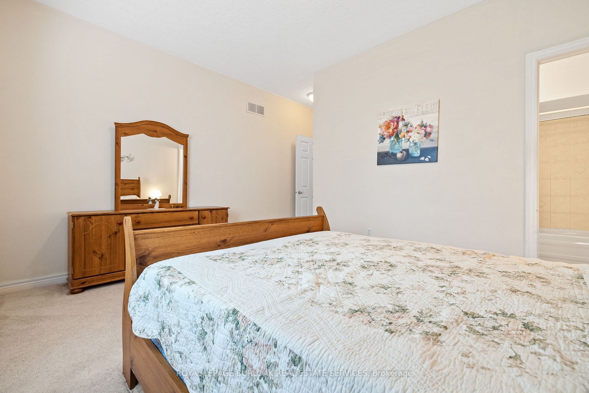 98 Southbrook Dr, #5