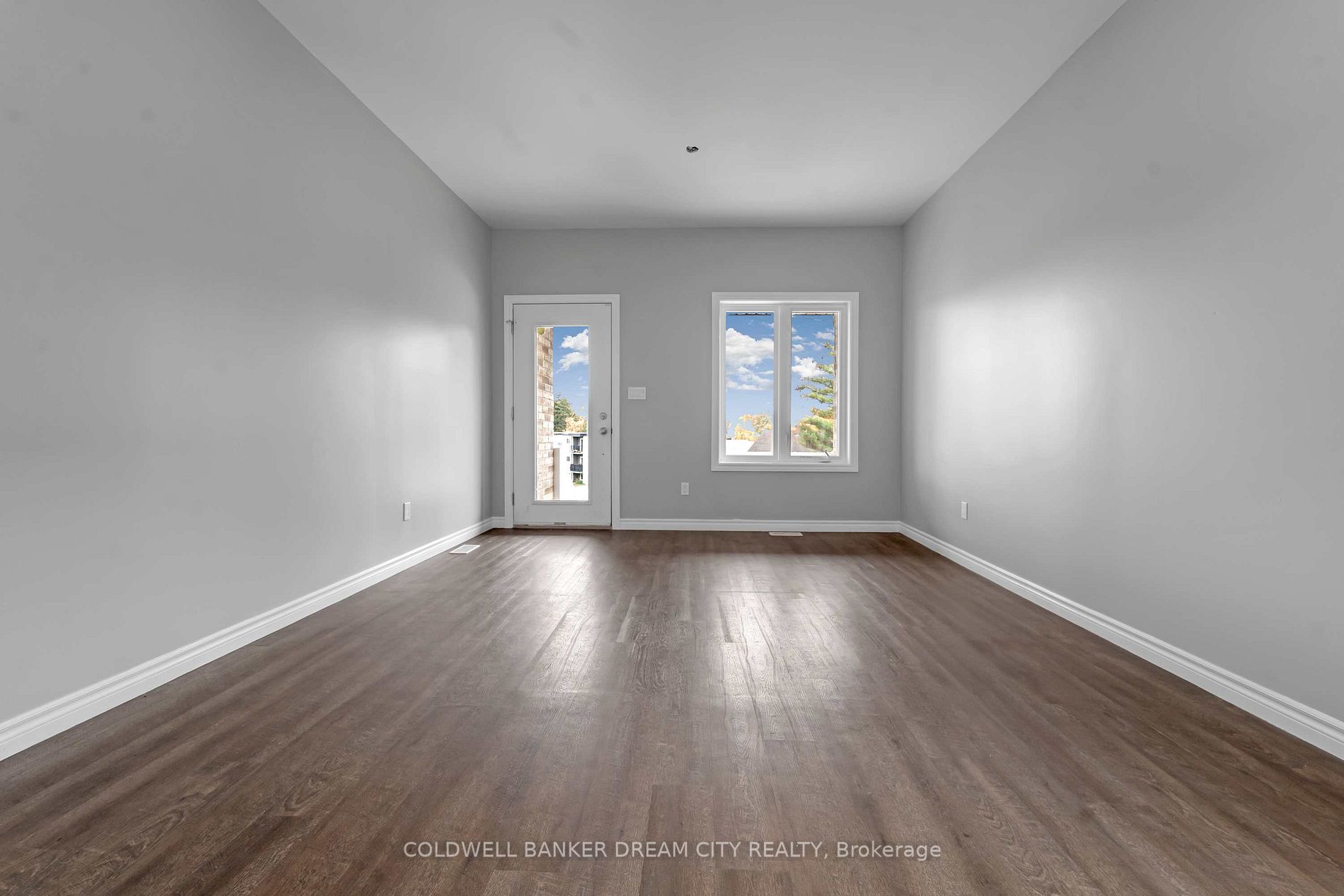 57 Brooklyne Rd W